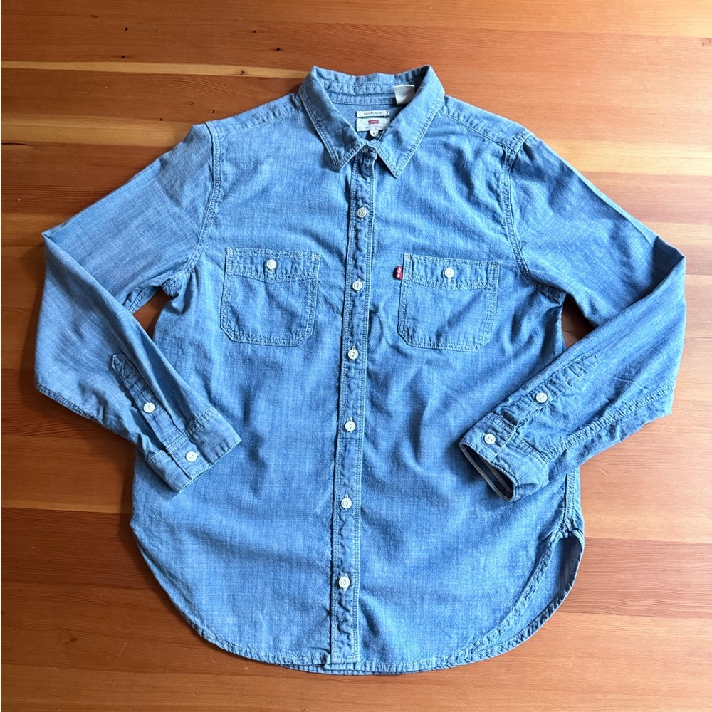 Levi's Light Blue Casual Button-Down Shirt